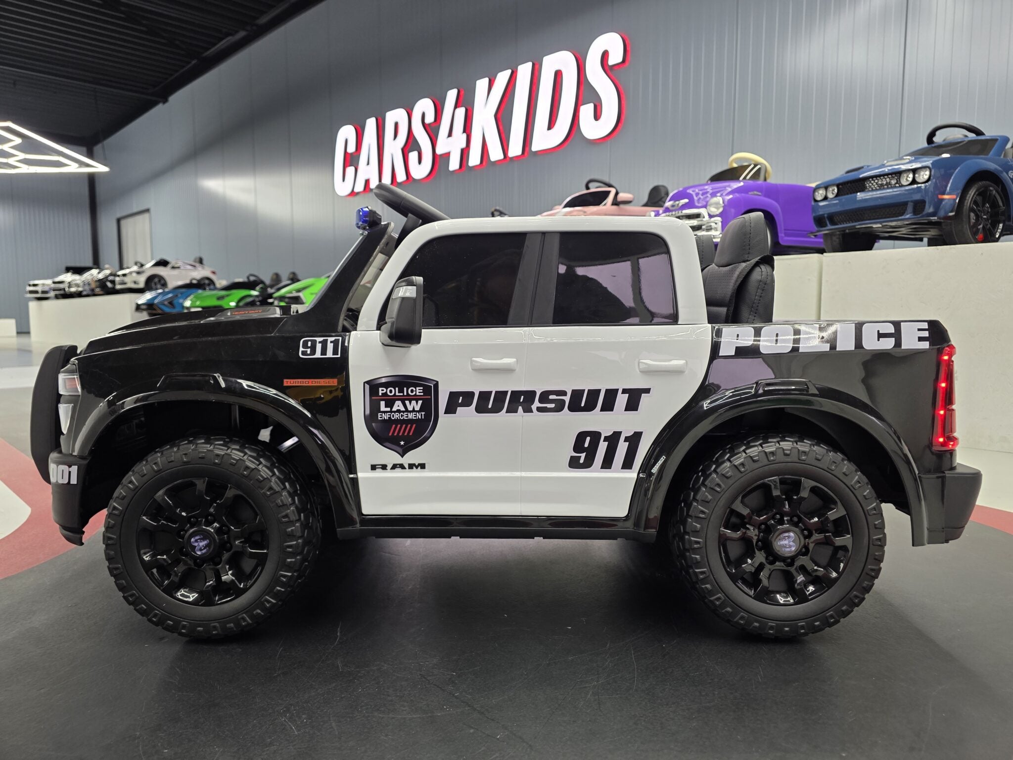 Voiture électrique enfant Dodge RAM police 12 V – Urban Patrol – vue 3