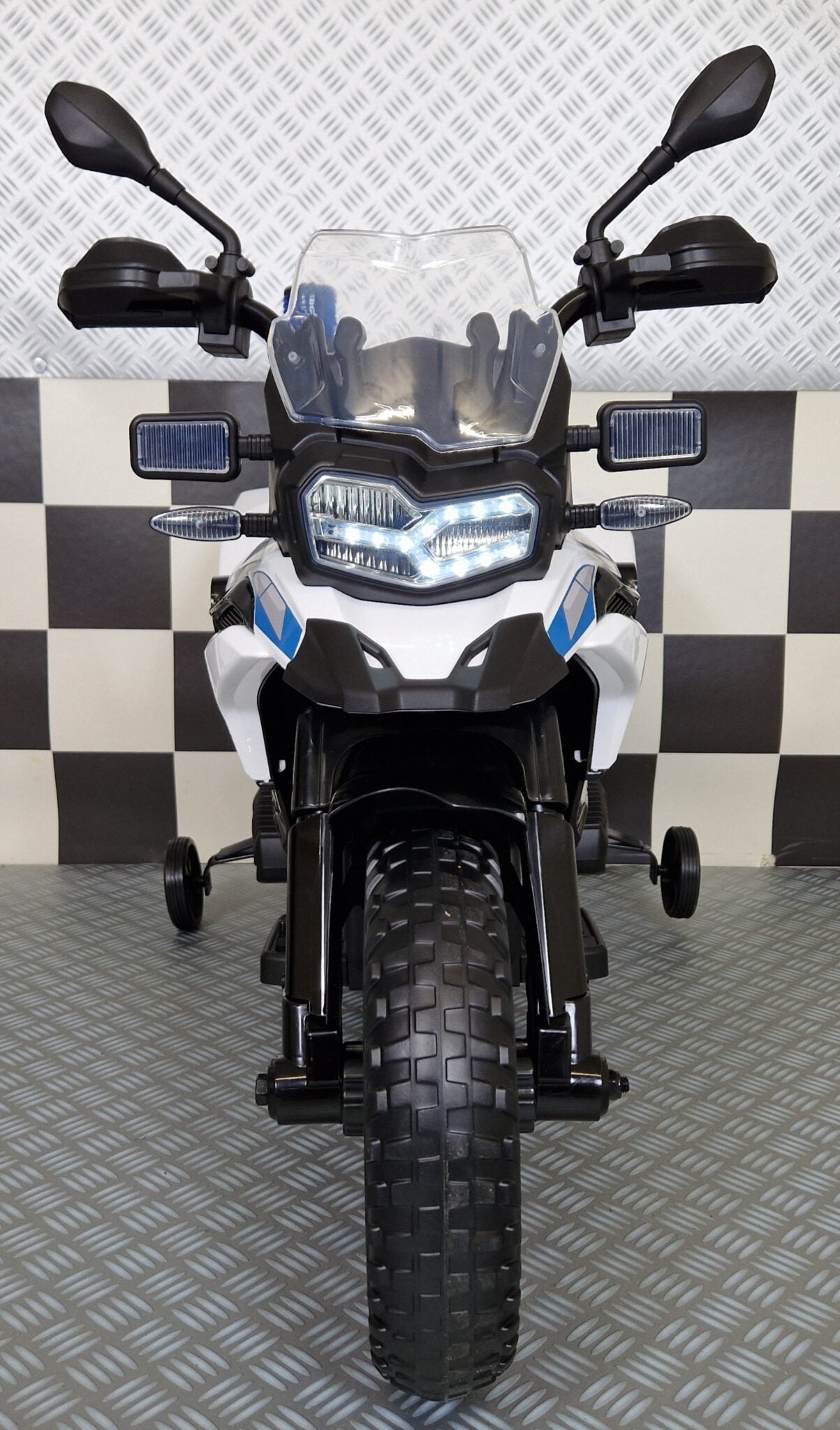 Moto électrique enfant police BMW F850 12 V – Street Rider – vue 3