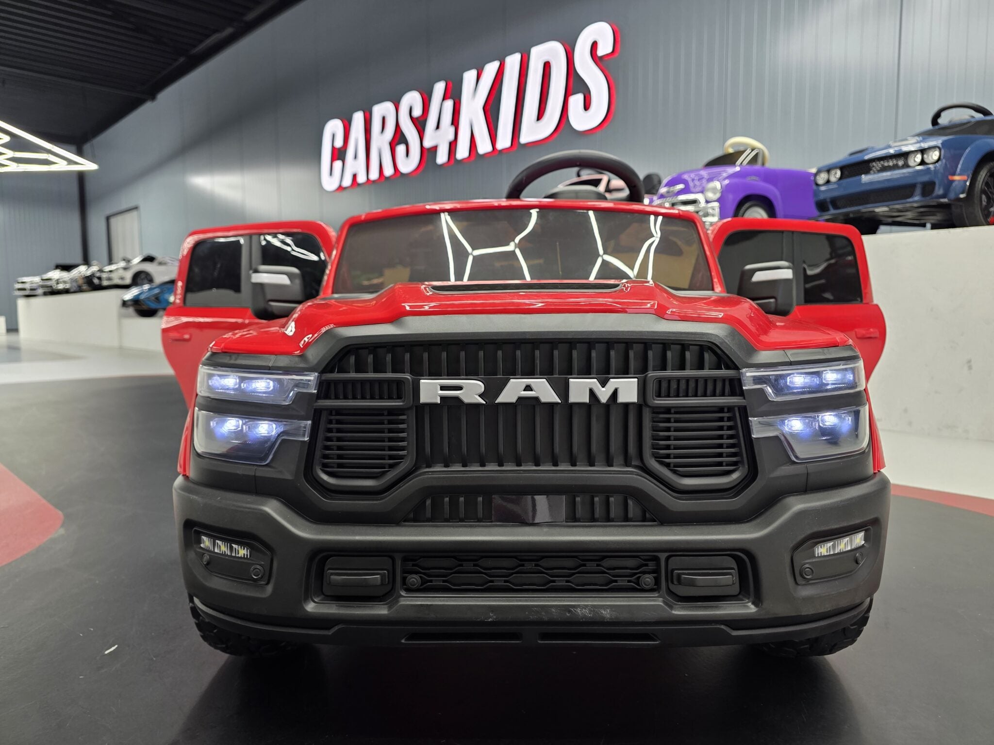 Voiture électrique enfant Dodge RAM 12 V rouge – Adventure Rider – vue 2