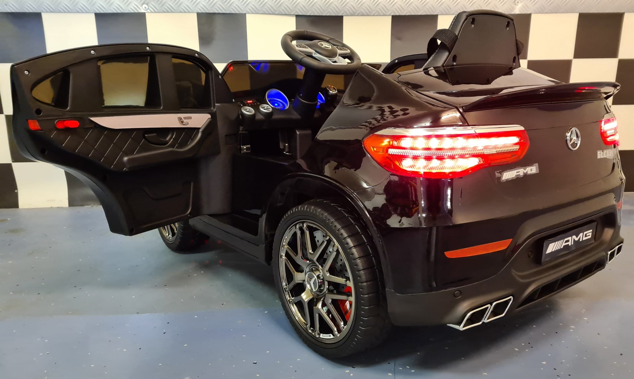 Voiture électrique enfant Mercedes GLC 63 AMG 1 place noir métallisé – Adventure Rider – vue 5