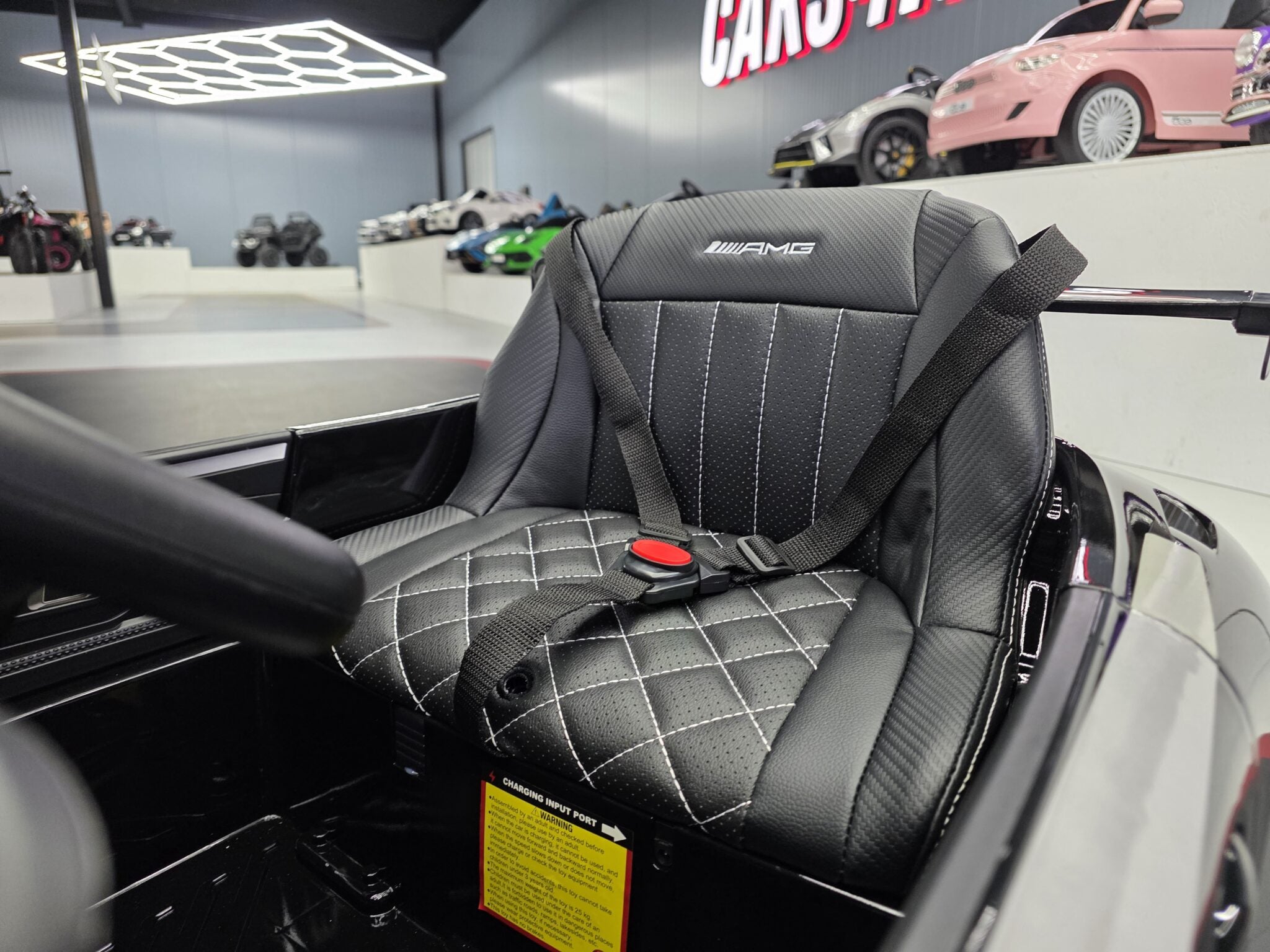 Voiture électrique enfant Mercedes GT3 AMG noir métallisé – Racing Star – vue 9