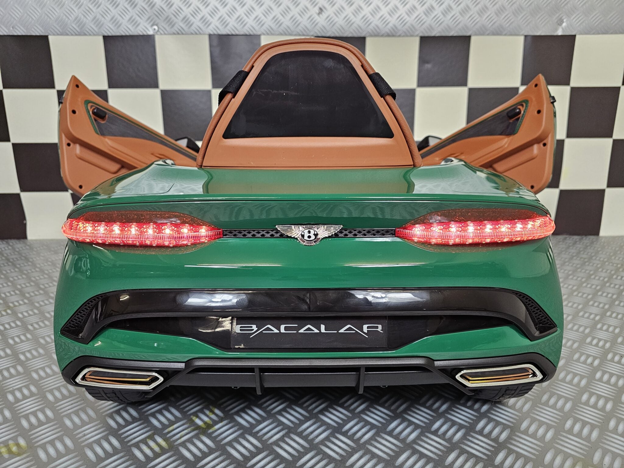 Voiture électrique enfant Bentley Bacalar 12 V métallisé vert – Royal Drive – vue 6