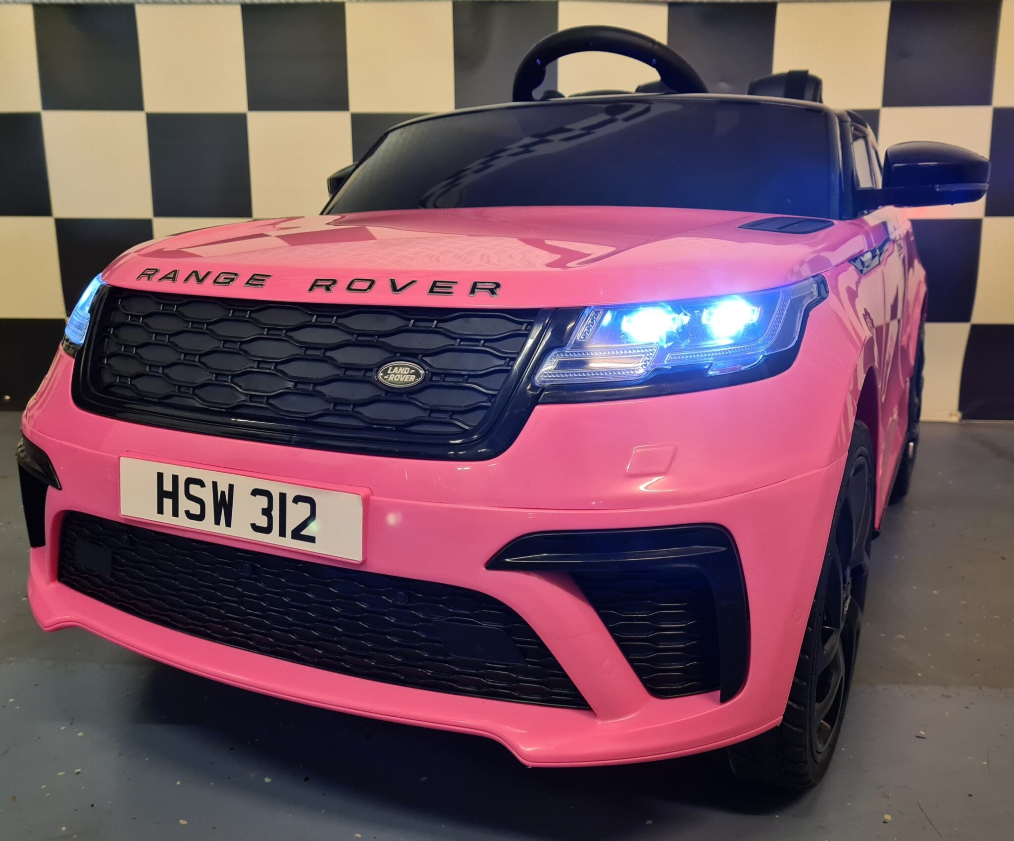 Voiture électrique enfant Range Rover Velar 12 V avec télécommande rose – Adventure Rider