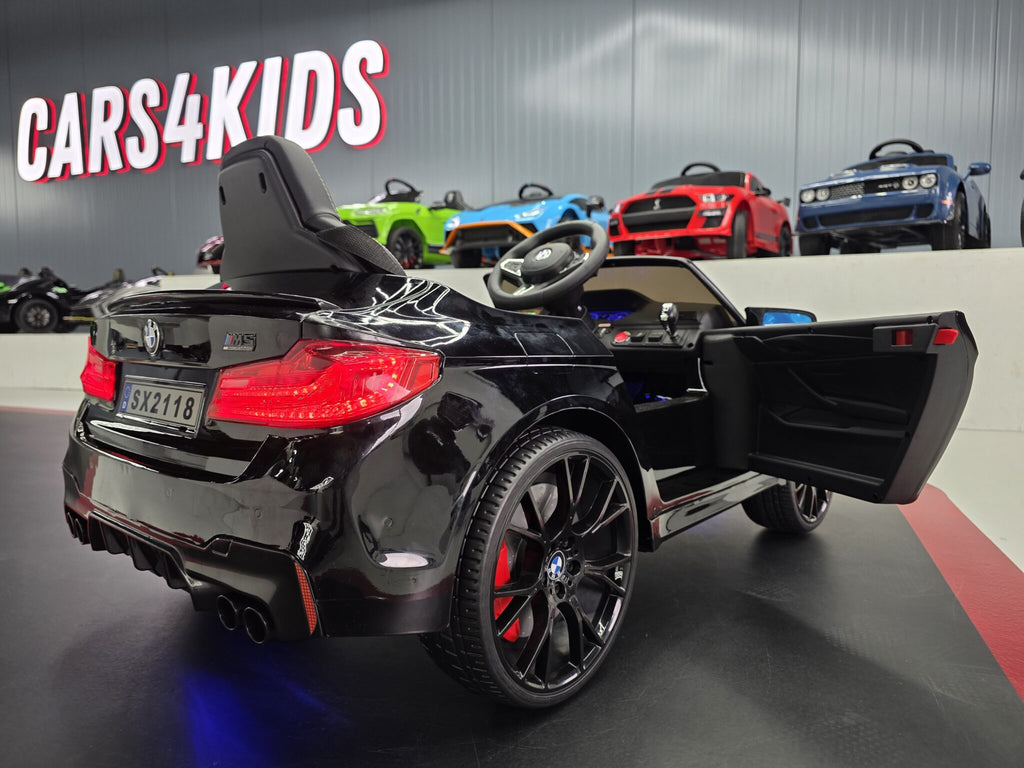 Voiture électrique enfant BMW M5 24 V noir métallisé – Urban Rider Pro – vue 4