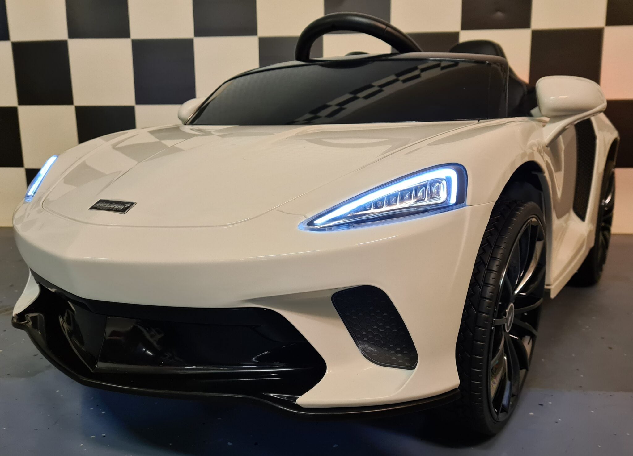 Voiture électrique enfant 12V McLaren 620 GT avec télécommande blanc – Racing Star