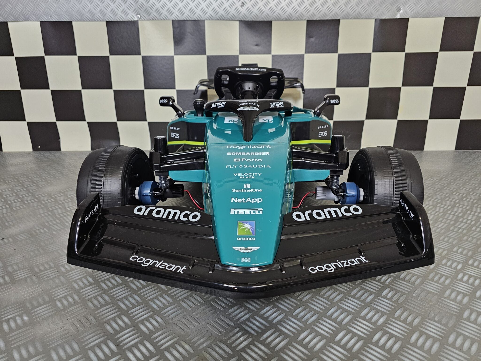 Voiture électrique enfant Aston Martin Formula 1 24 V – Racing Star Pro – vue 3