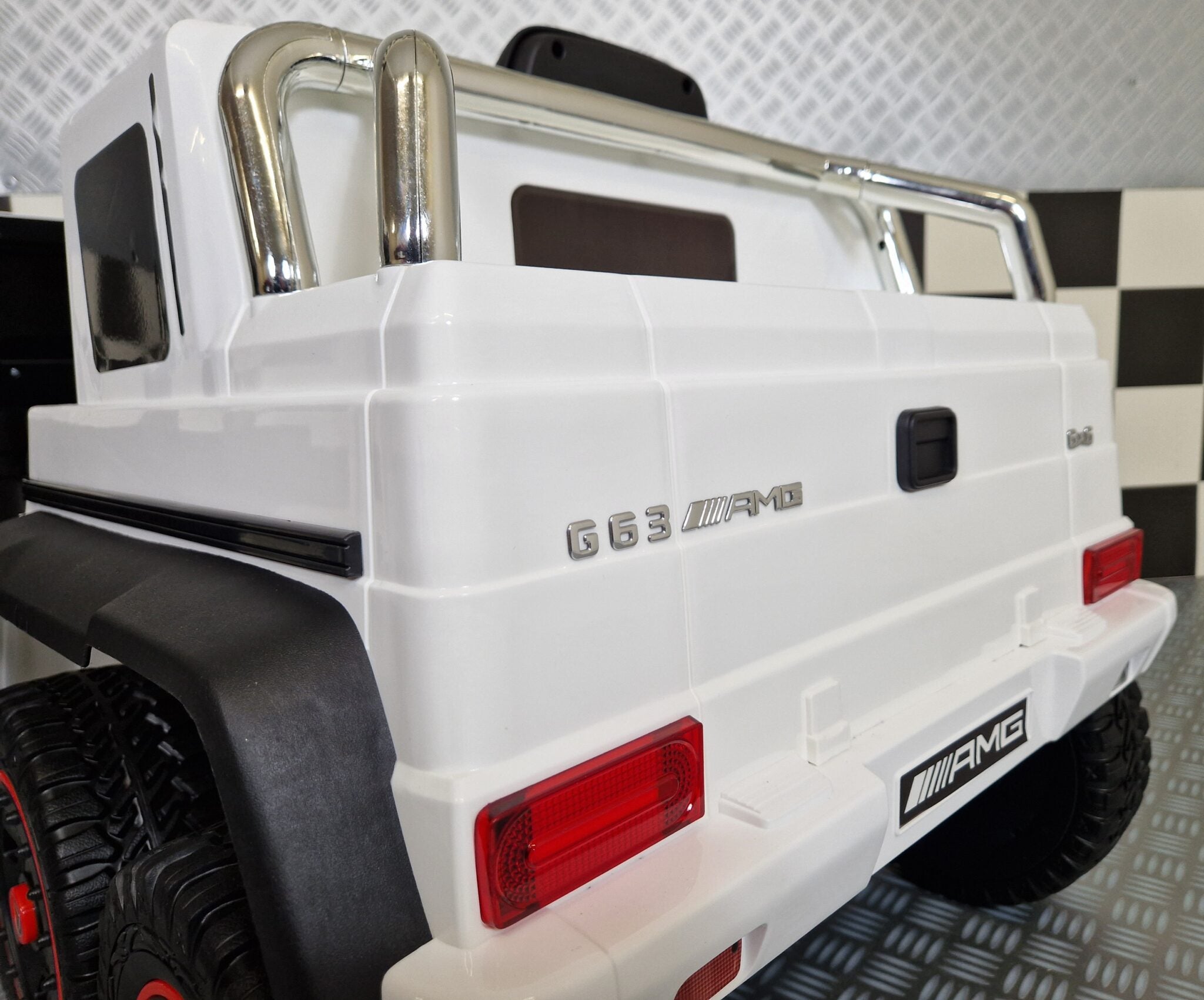 Voiture électrique enfant Mercedes G63 6x6 AMG 1 place blanc – Adventure Rider – vue 8