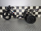 Véhicule électrique enfant trike 24 V noir – Street Rider Pro – vue 3
