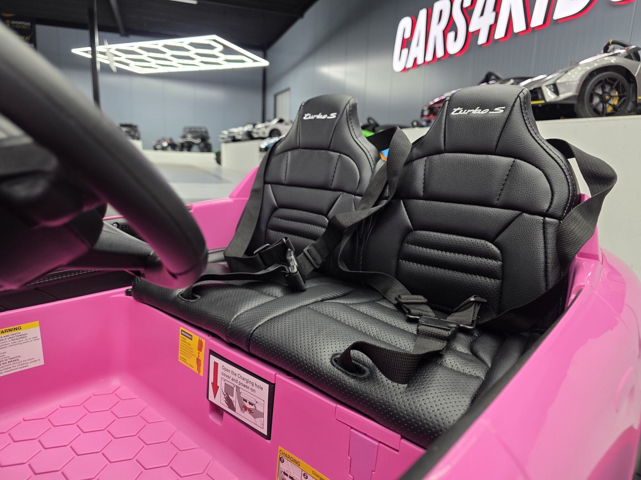 Voiture électrique enfant Porsche Taycan 2 places 24 V rose – Racing Star Pro – vue 9