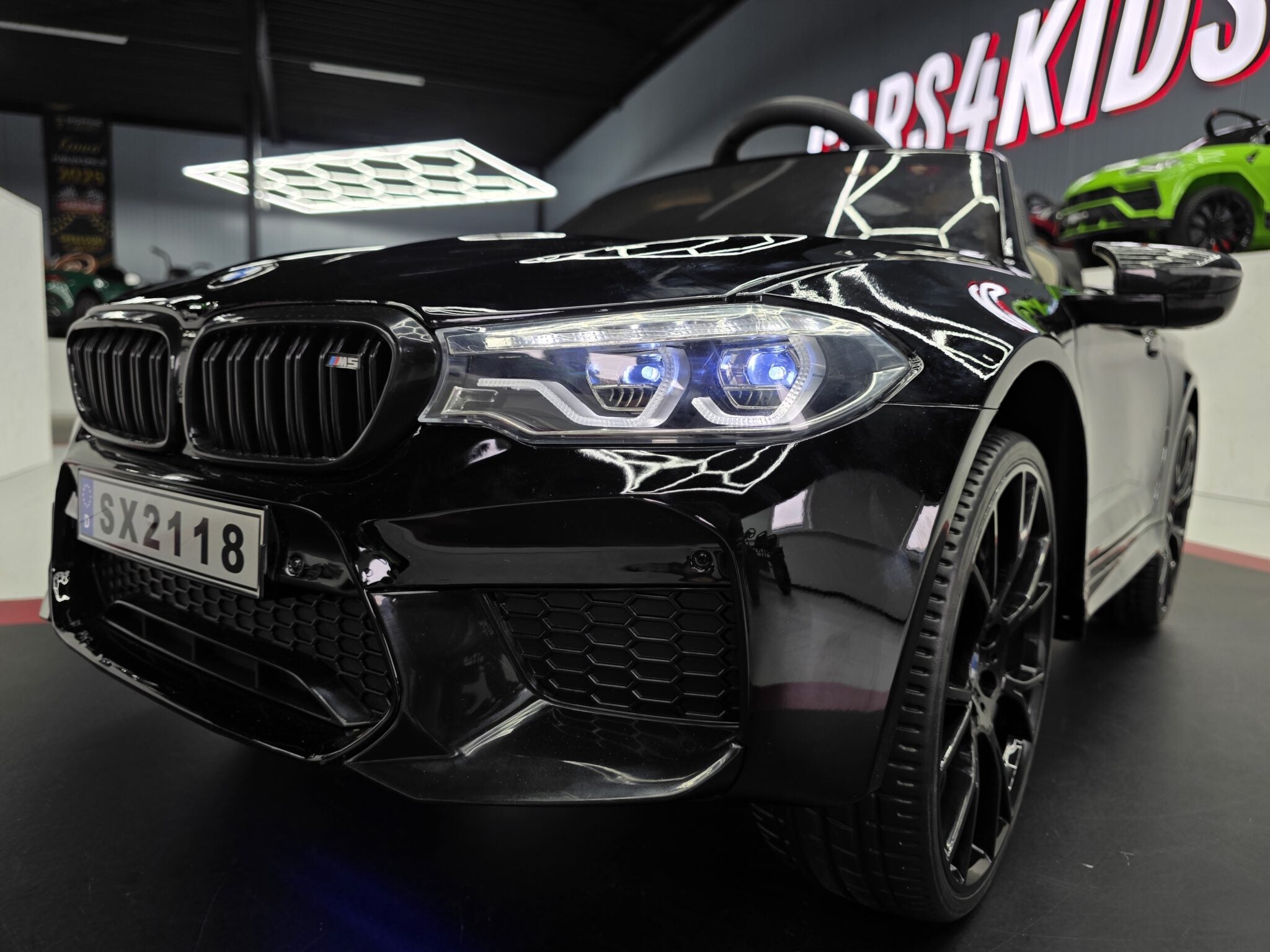 Voiture électrique enfant BMW M5 24 V noir métallisé – Urban Rider Pro – vue 6