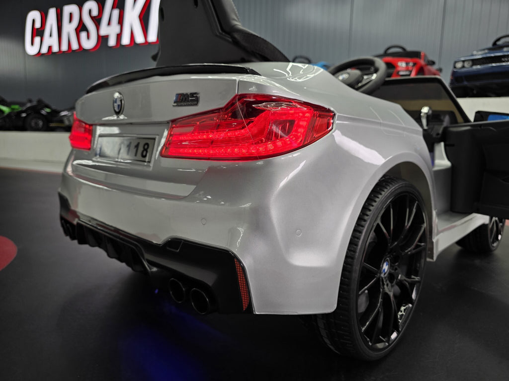 Voiture électrique enfant BMW M5 24 V gris métallisé – Urban Rider Pro – vue 7