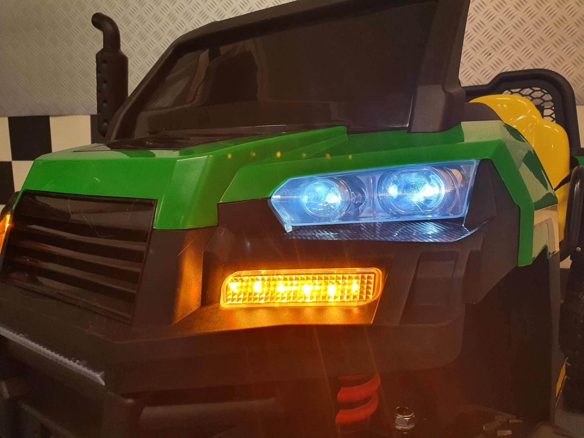 Tracteur électrique enfant Farmer Truck 4x4 12 V avec télécommande – Little Farmer – vue 9