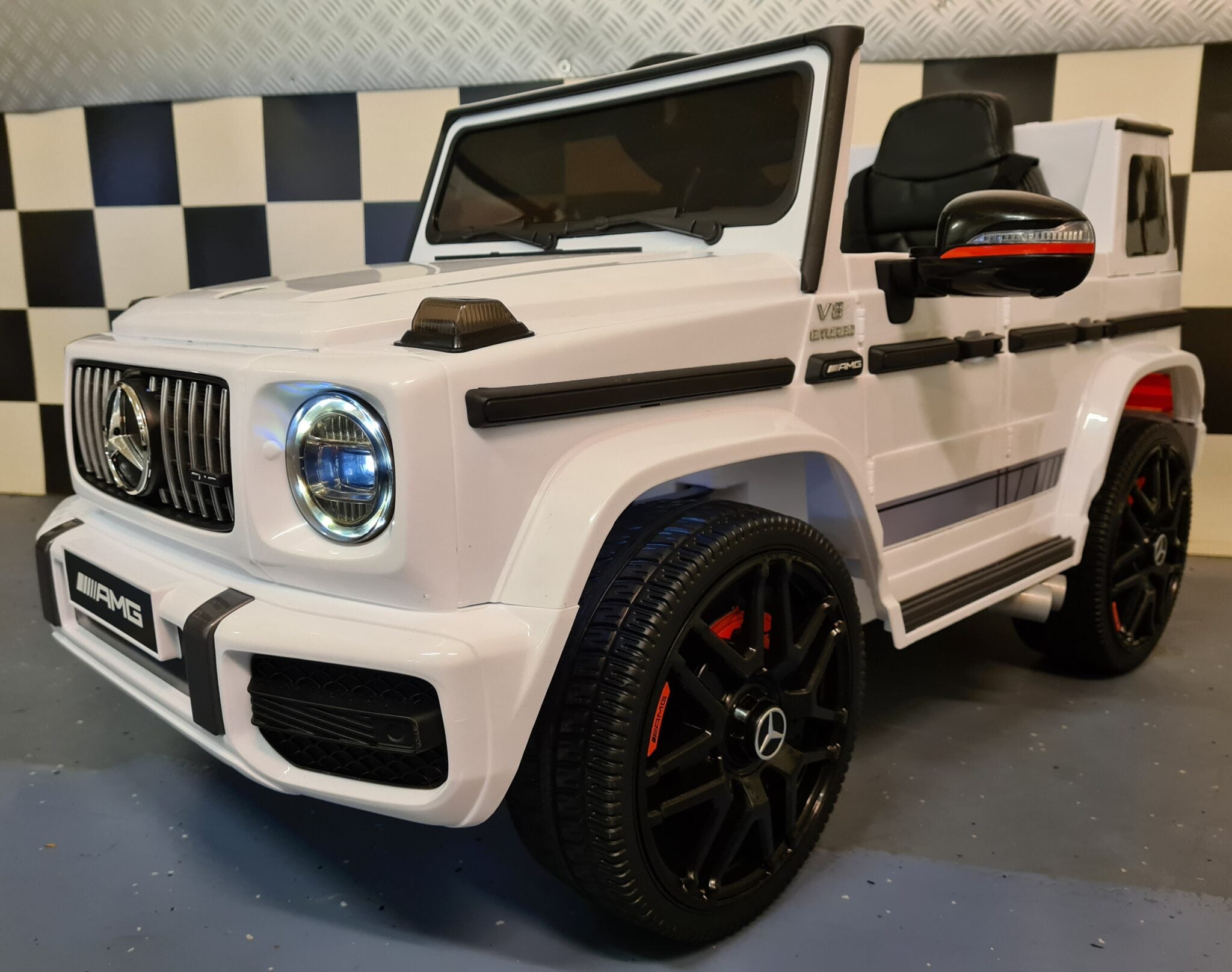 Voiture électrique enfant Mercedes G63 12V blanc avec démarrage progressif 1 place – Adventure Rider – vue 2