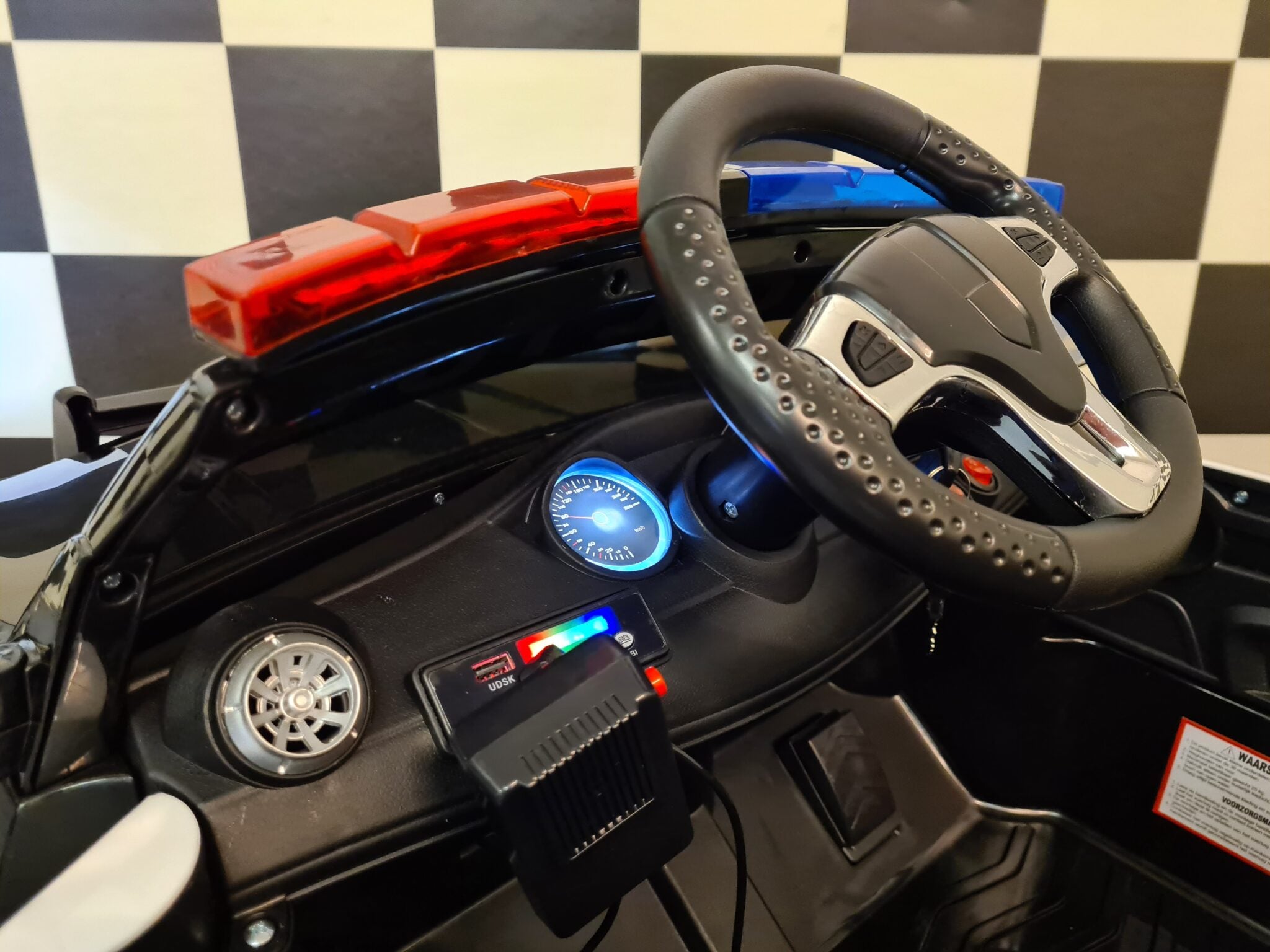 Voiture électrique enfant police 12 V – Urban Patrol – vue 9