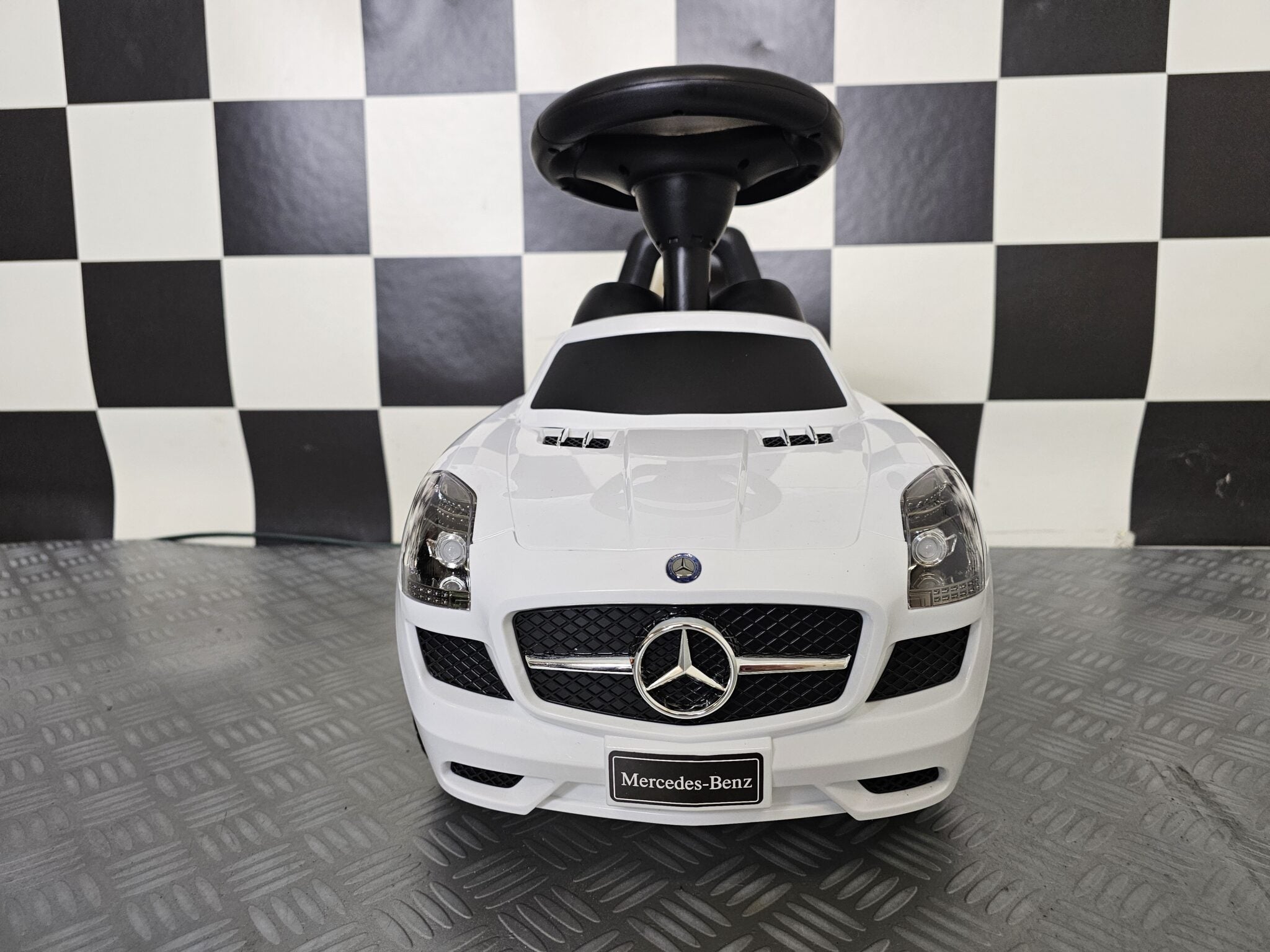 Voiture électrique enfant Mercedes SLS walking – Urban Rider – vue 2