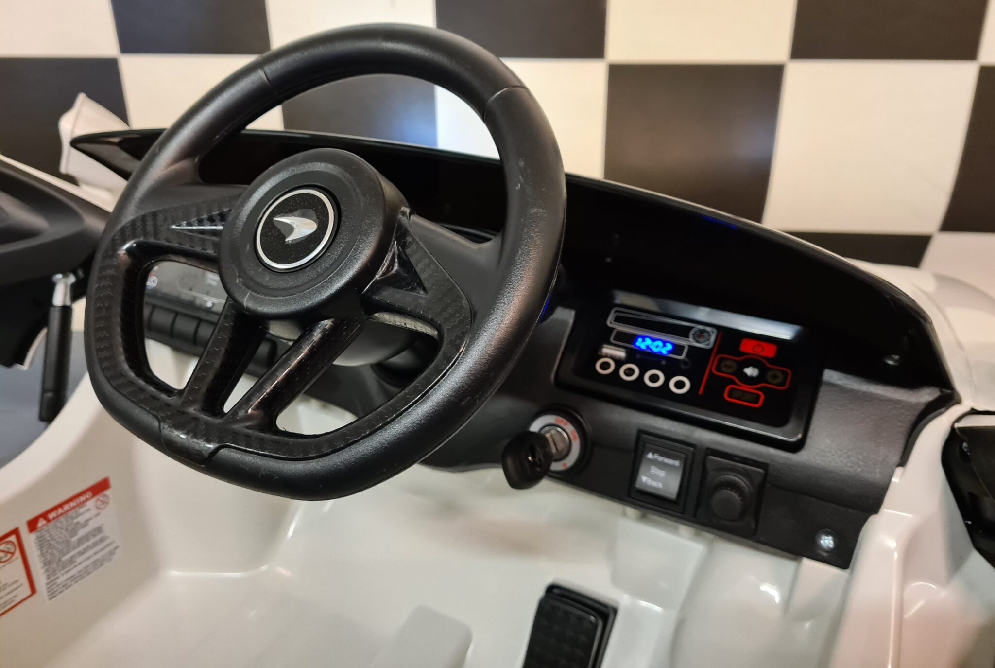 Voiture électrique enfant 12V McLaren 620 GT avec télécommande blanc – Racing Star – vue 9