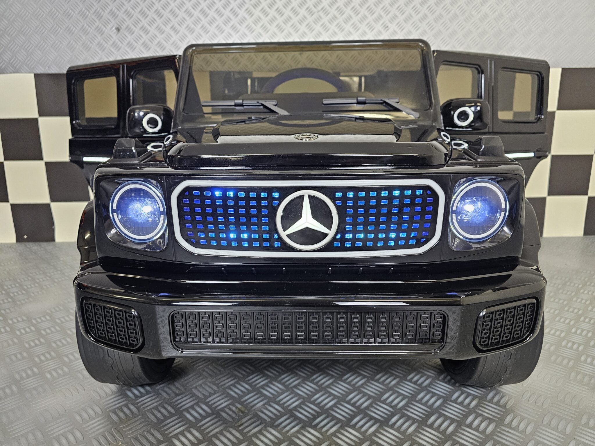 Voiture électrique enfant Mercedes EQG noir 12 V – Urban Rider – vue 3
