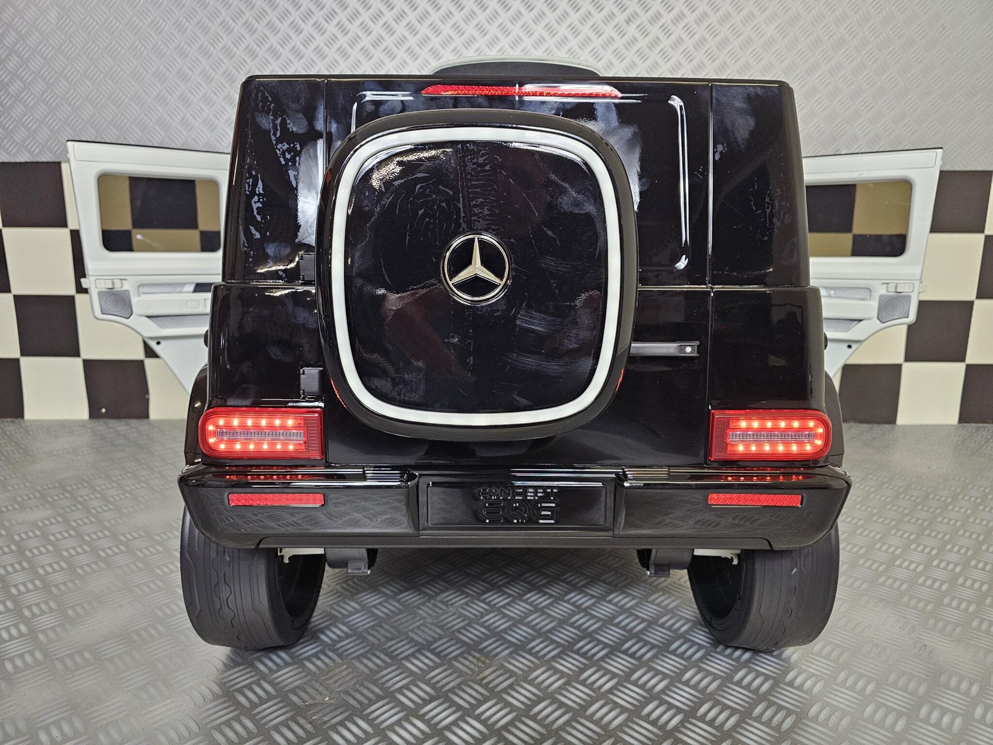 Voiture électrique enfant Mercedes EQG noir 12 V – Urban Rider – vue 6