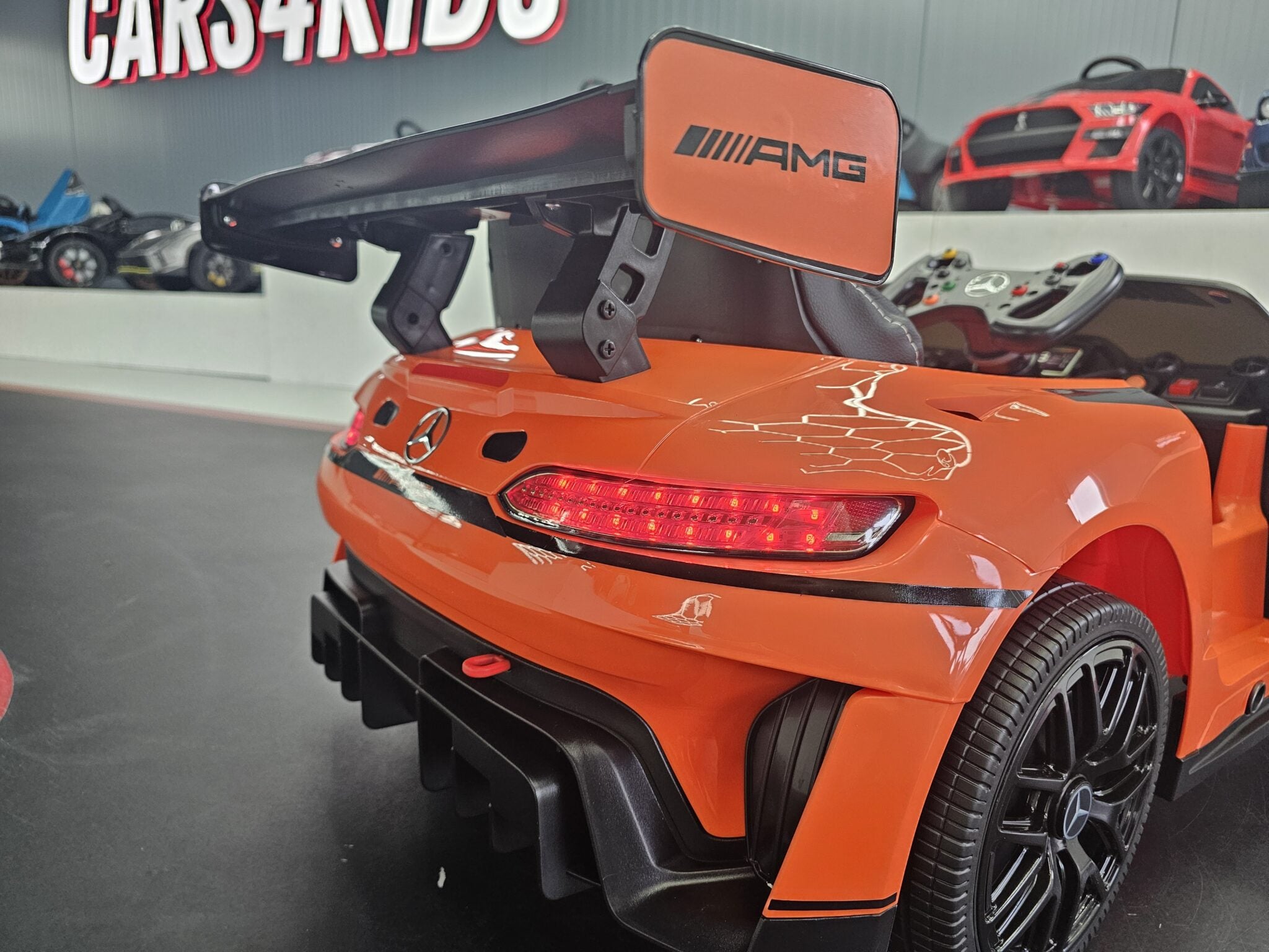Voiture électrique enfant Mercedes GT3 AMG 12 V – Racing Star – vue 7