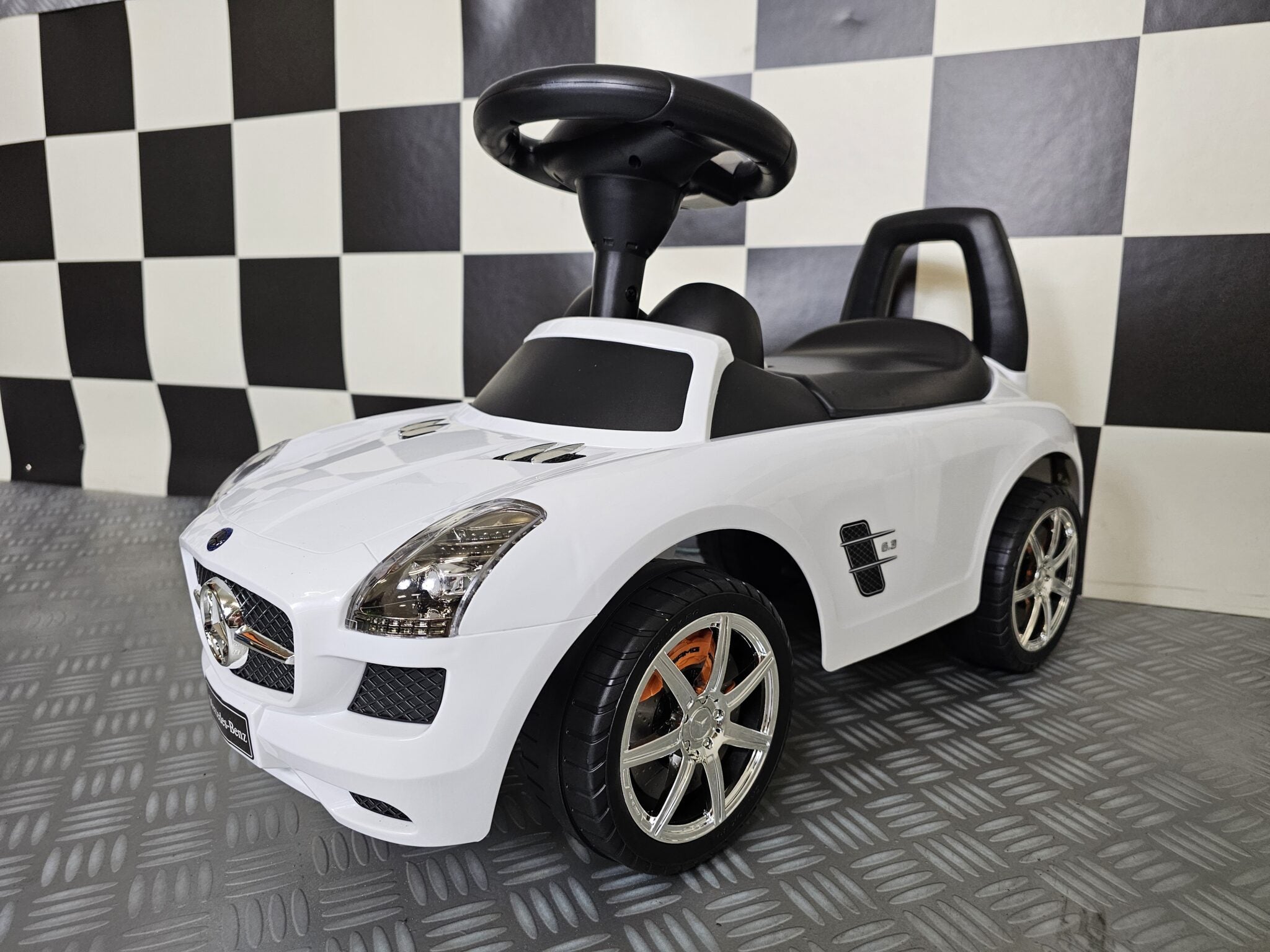 Voiture électrique enfant Mercedes SLS walking – Urban Rider – vue 3