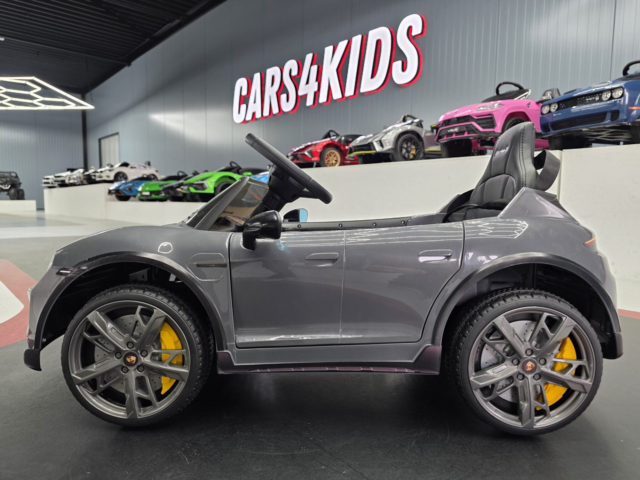 Voiture électrique enfant Porsche Taycan 1 place 12 V gris – Racing Star – vue 3