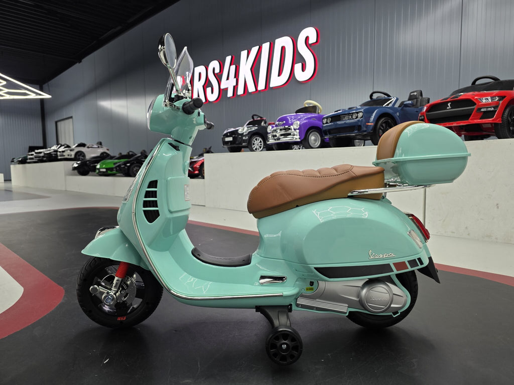 Scooter électrique enfant Vespa GTS 12 V light vert – Street Rider – vue 3