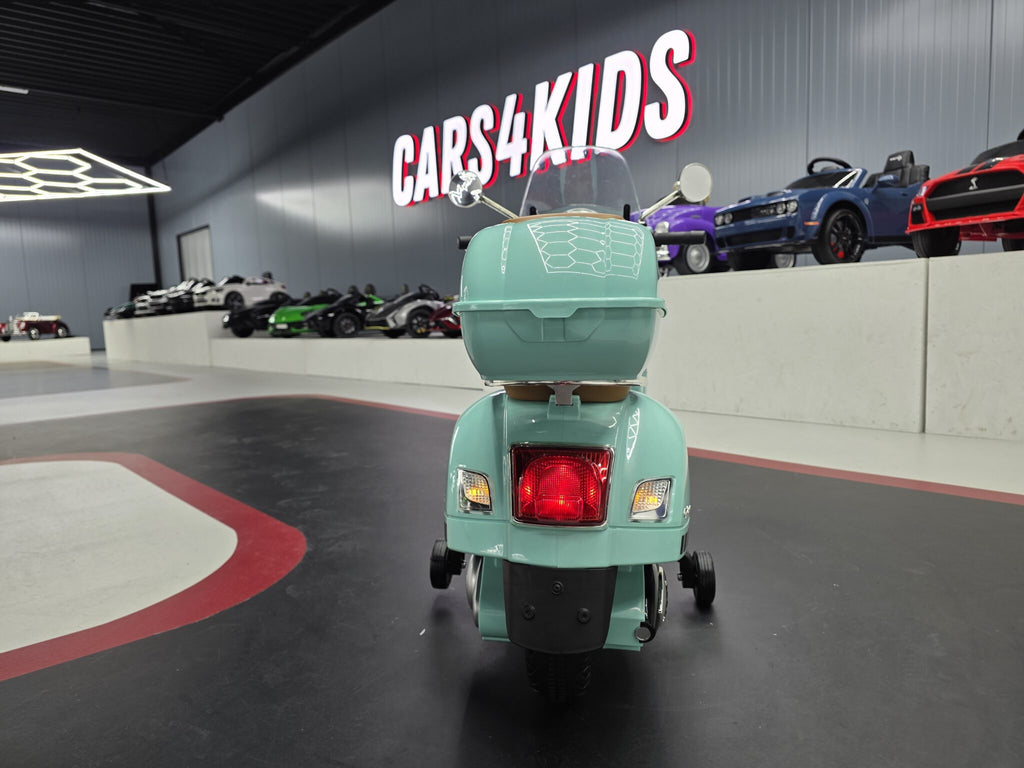 Scooter électrique enfant Vespa GTS 12 V light vert – Street Rider – vue 5